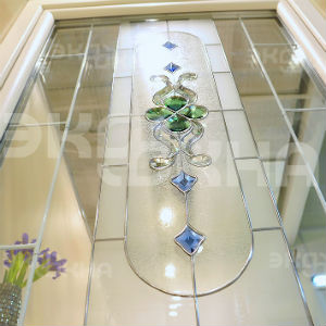 Фацетный витраж (эскиз 4-045+белая раскладка 8мм). Фацеты заполнены текстурными пленками.